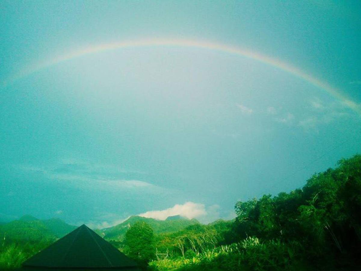 Takhun Mountain View Bed & Breakfast Ban Tha Khun Bagian luar foto