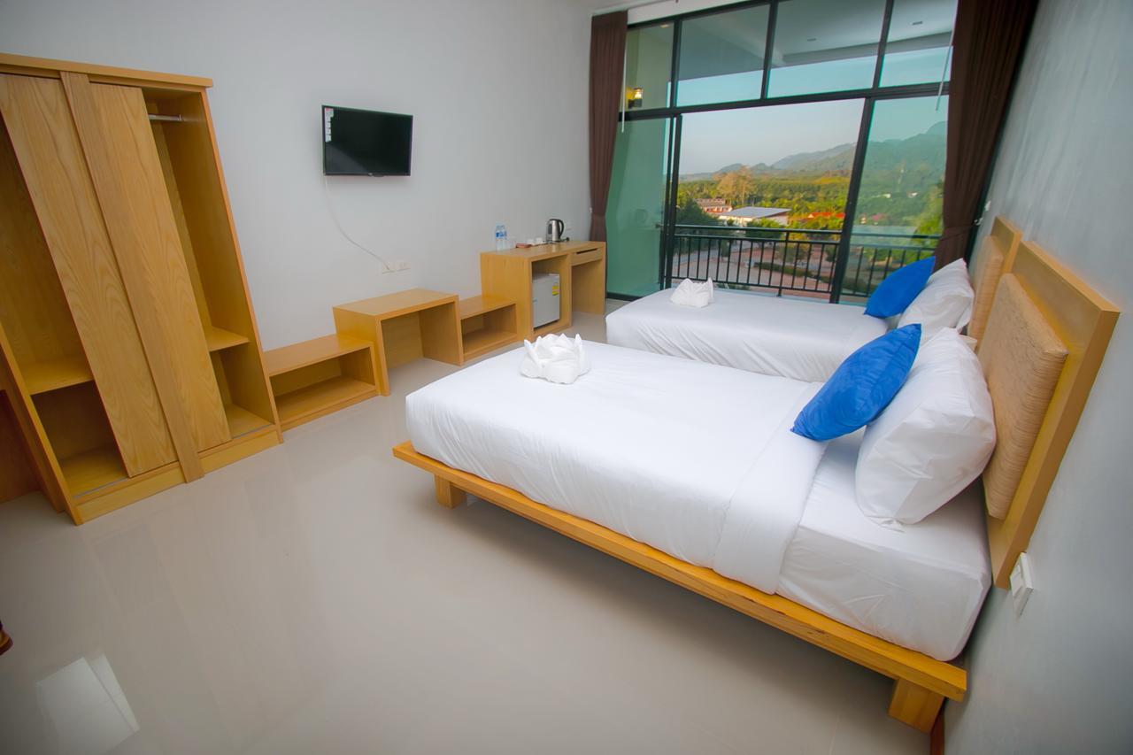 Takhun Mountain View Bed & Breakfast Ban Tha Khun Bagian luar foto