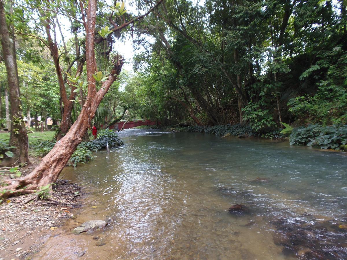 Takhun Mountain View Bed & Breakfast Ban Tha Khun Bagian luar foto